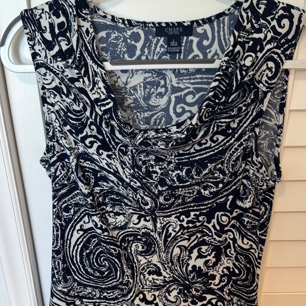 Chaps Women's Blue and White Paisley Top